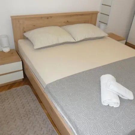 Ljubica Apartment *